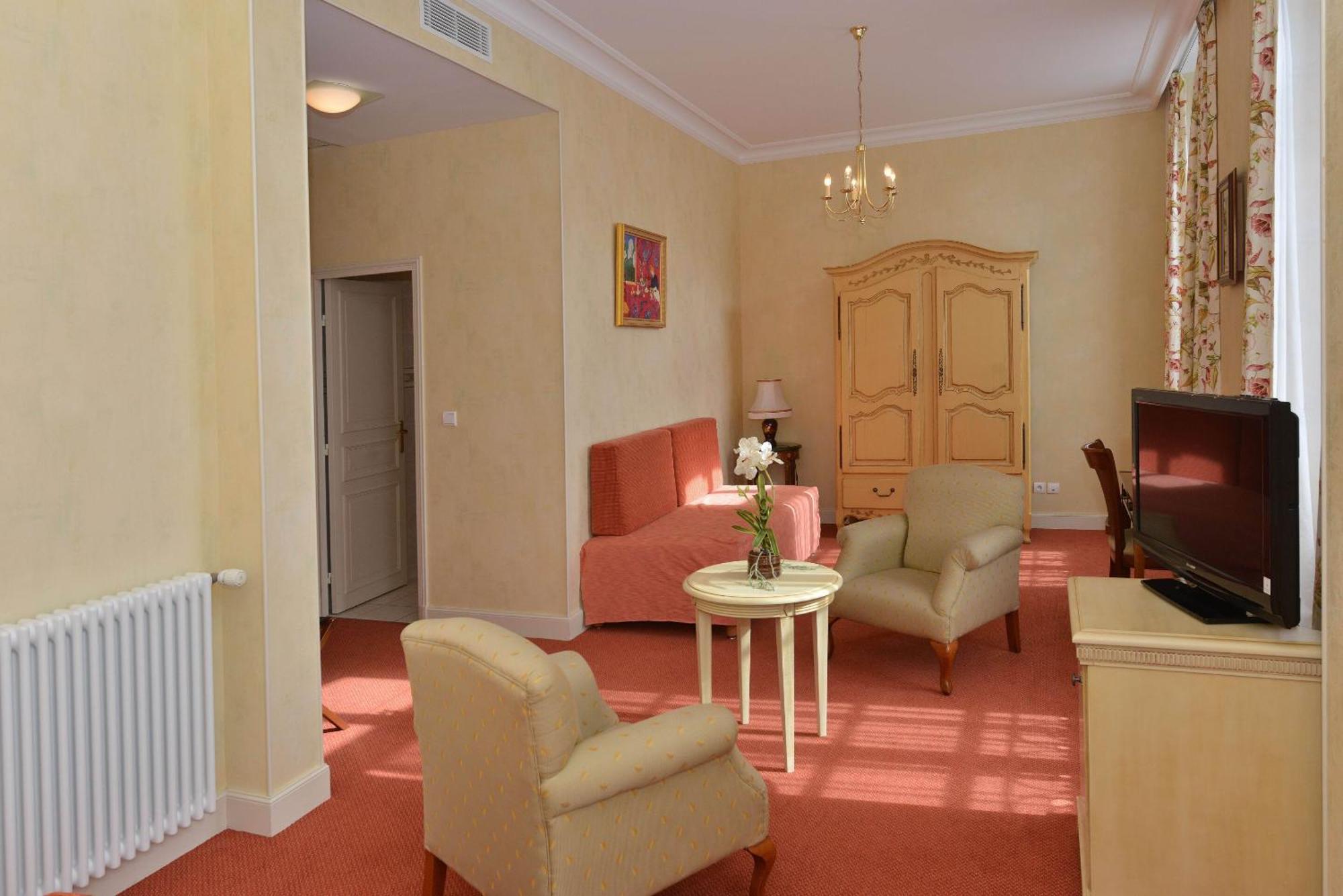 Hotel Castel Jeanson 에이-샴페인 객실 사진